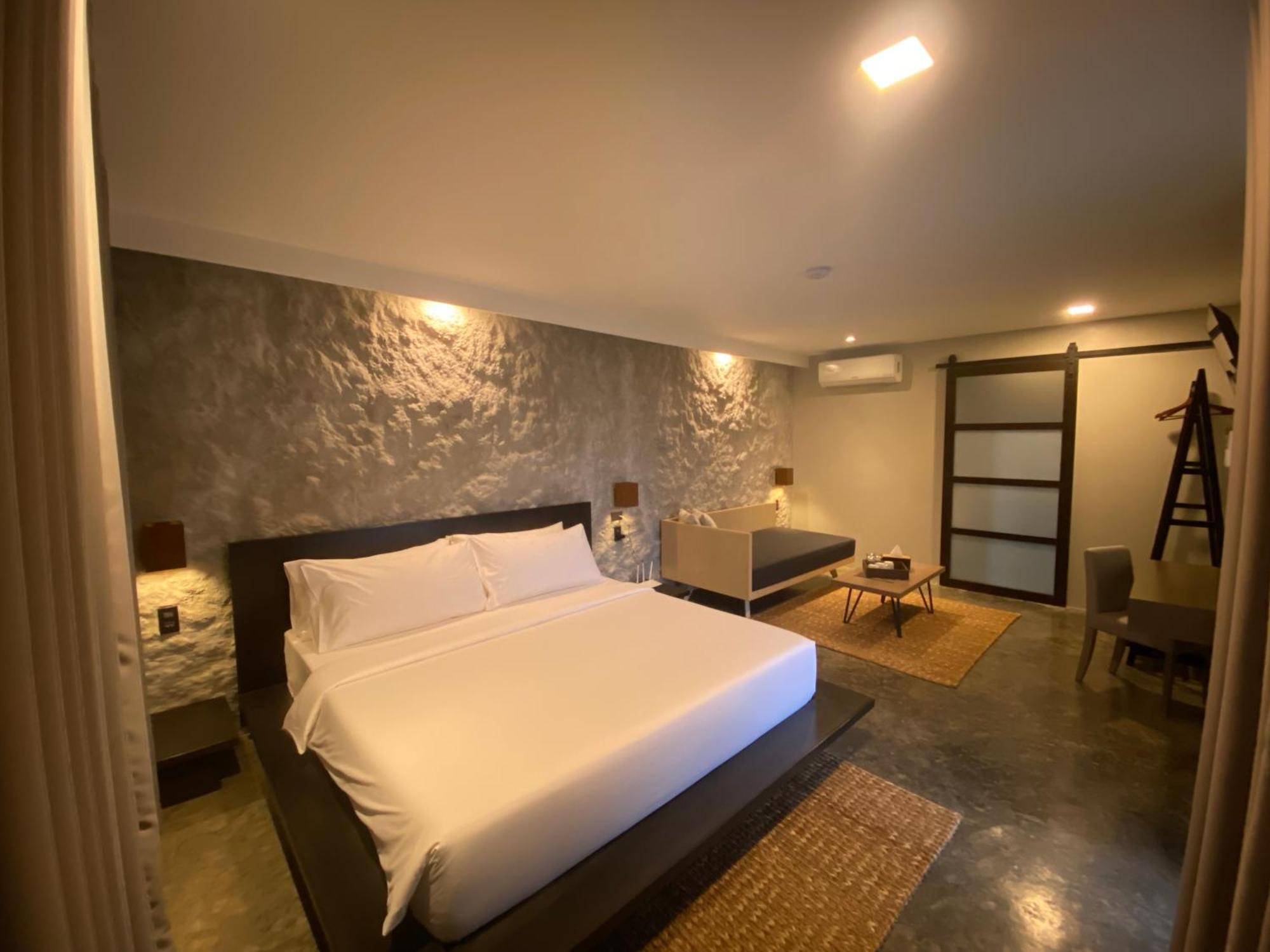 The Grey Inn Sarog ภายนอก รูปภาพ